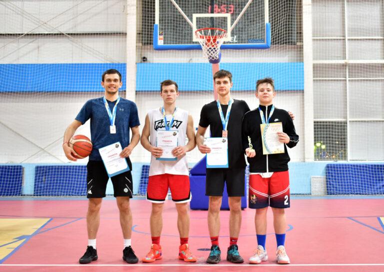 Баскетбольные команды НИУ "БелГУ" вышли в финальный этап чемпионата АССК по Баскетболу 3х3