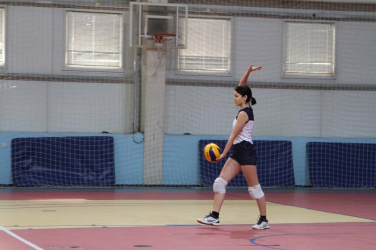 Женская команда инжинирингового колледжа выиграла первенство НИУ «БелГУ» по волейболу.